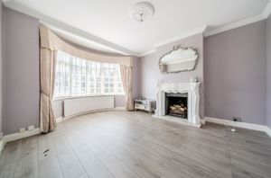 Lounge- click for photo gallery